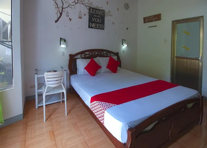 Hotel Oyo 771 Darius' Residences 3*