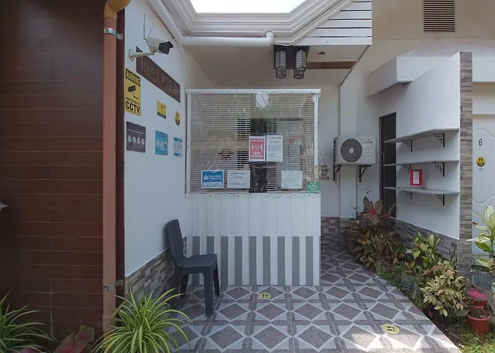 Hotel Oyo 771 Darius' Residences 3*